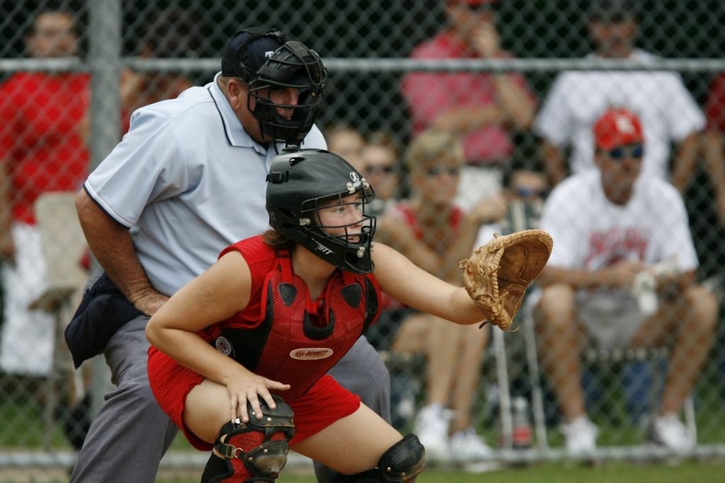 What are the key Factors When Choosing a Baseball Glove for 11 Years Old