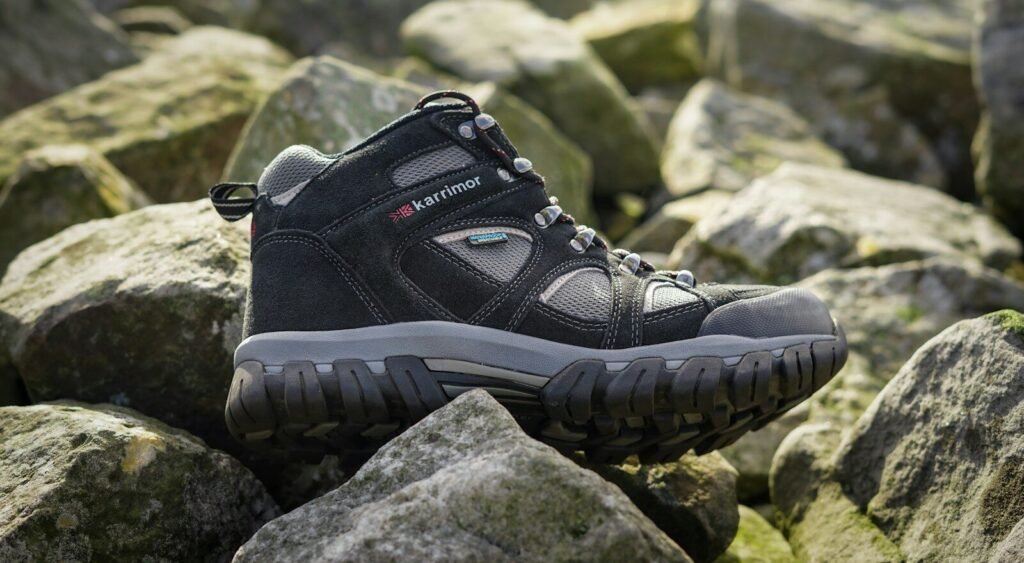Do the Best Motorcycle Boots Come Off in a Crash? Debunking the Myth