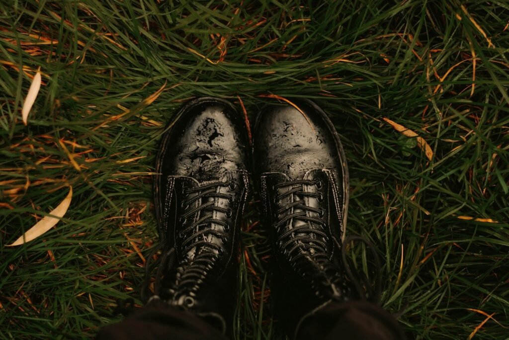 Do the Best Motorcycle Boots Come Off in a Crash? Debunking the Myth